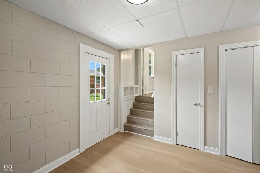 340 Edmondson Avenue Indianapolis, IN 46219