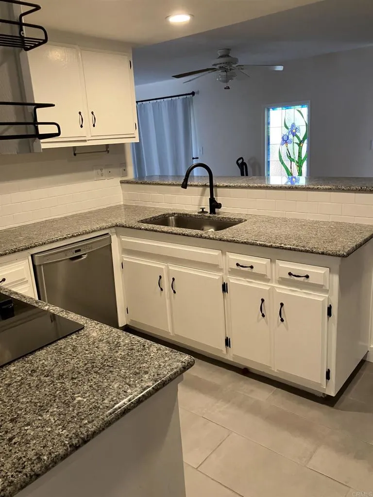 1866 Fairway Park Circle #A Escondido, CA 92026