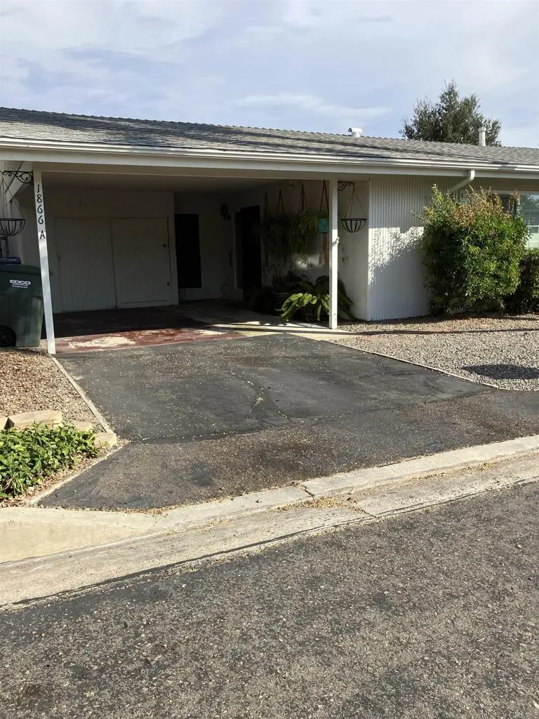 1866 Fairway Park Circle #A Escondido, CA 92026