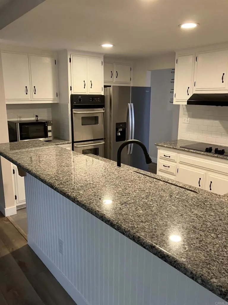 1866 Fairway Park Circle #A Escondido, CA 92026