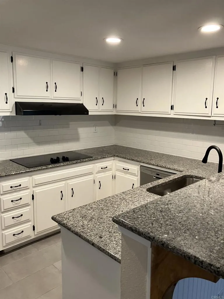 1866 Fairway Park Circle #A Escondido, CA 92026