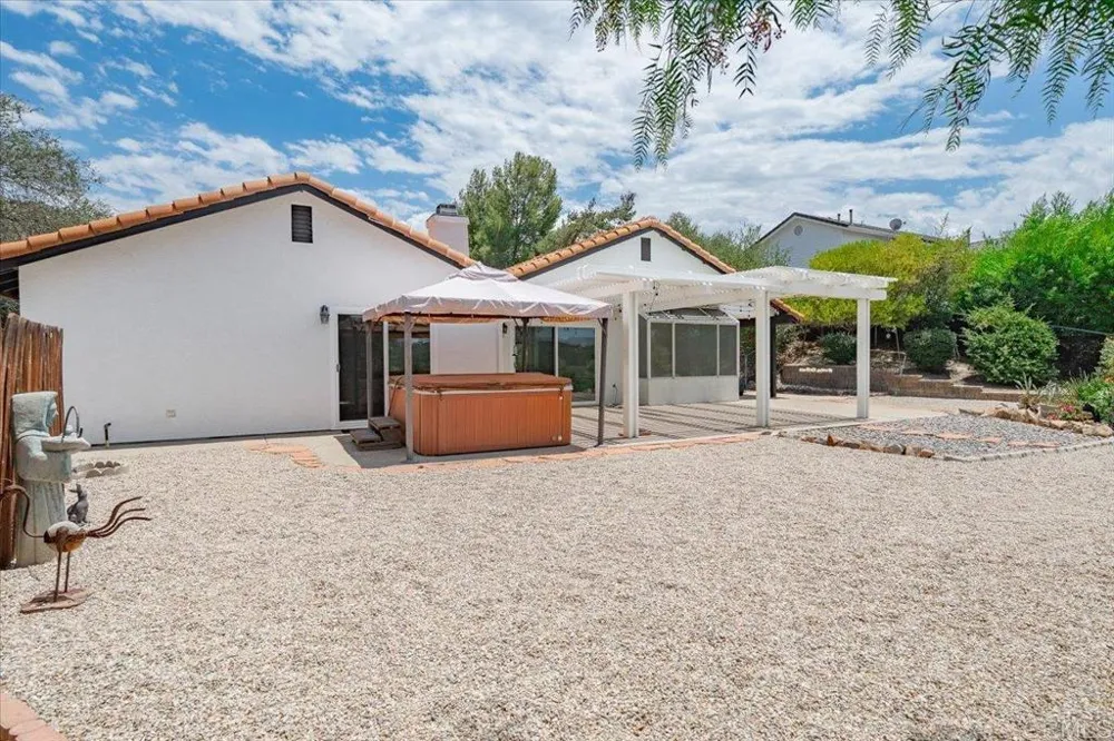 25771 Caryn Court Ramona, CA 92065