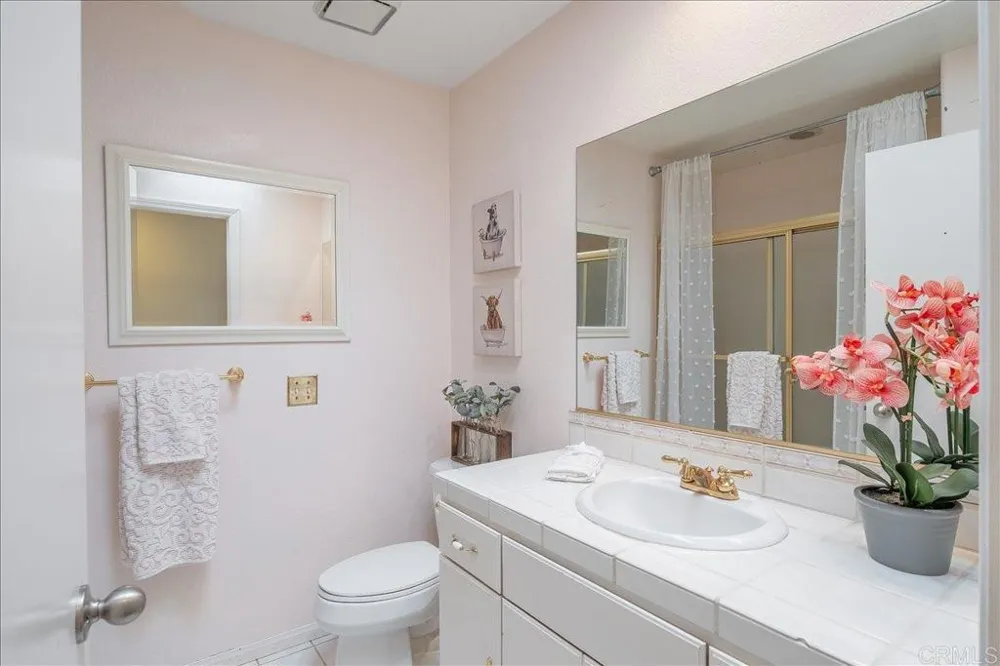 25771 Caryn Court Ramona, CA 92065