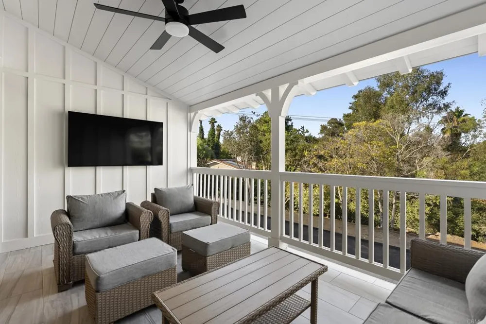 16735 La Gracia B Rancho Santa Fe, CA 92067