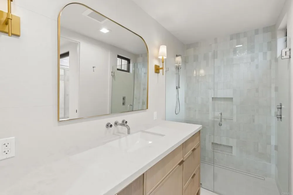 16735 La Gracia B Rancho Santa Fe, CA 92067