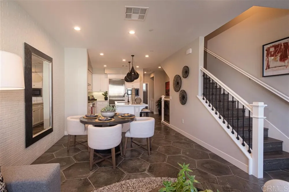 1109 Hibiscus Way Oceanside, CA 92054