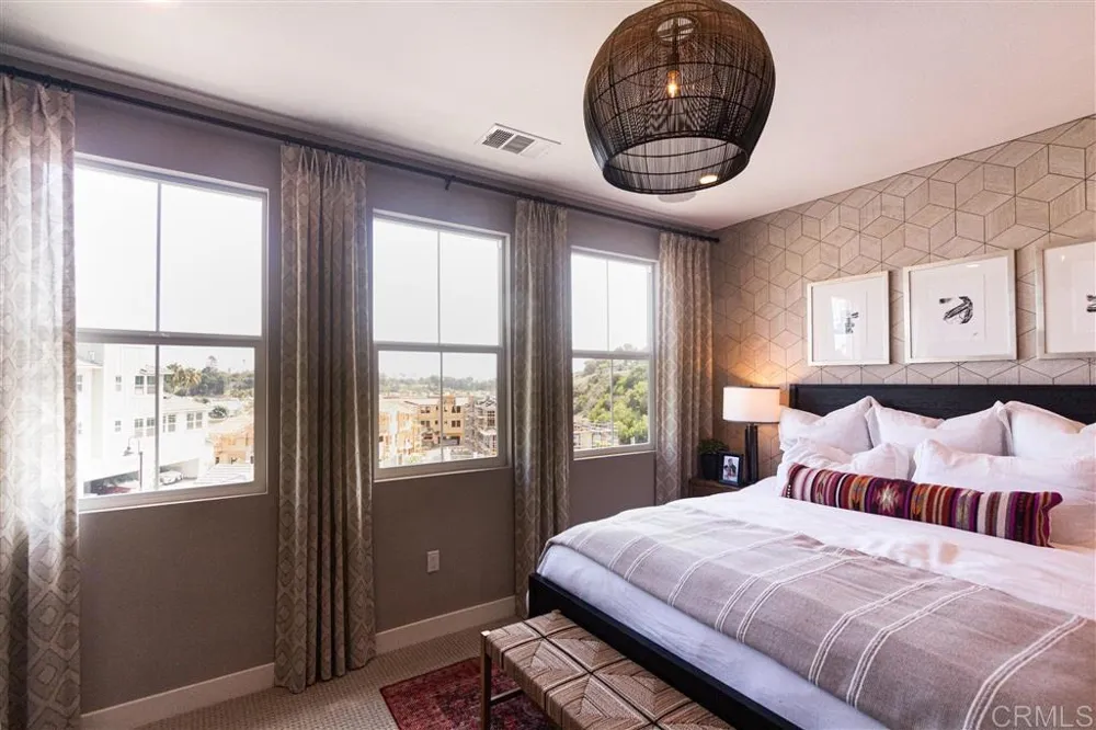 1109 Hibiscus Way Oceanside, CA 92054