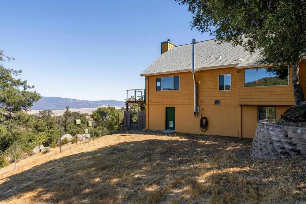 25770 E GRADE ROAD Santa Ysabel, CA 92070