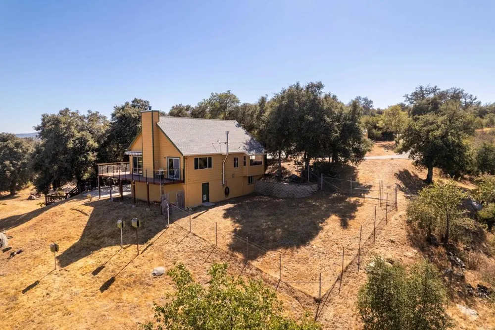 25770 E GRADE ROAD Santa Ysabel, CA 92070