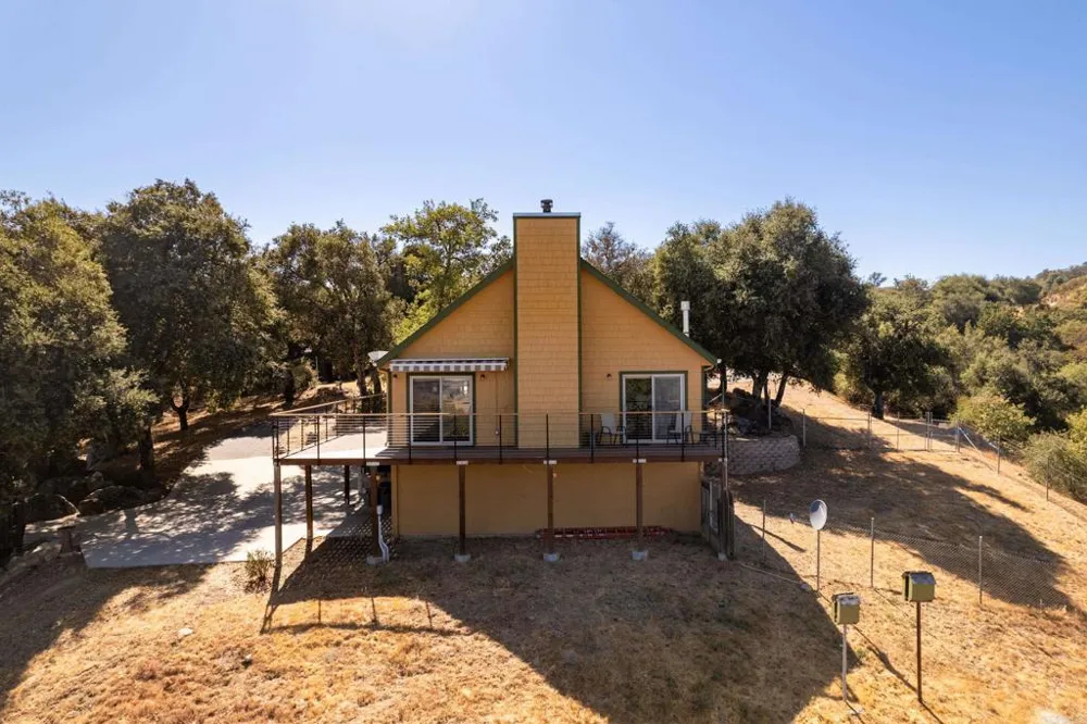 25770 E GRADE ROAD Santa Ysabel, CA 92070
