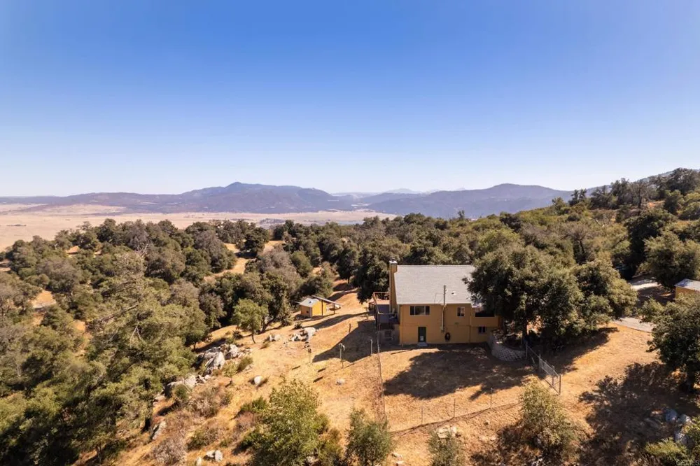 25770 E GRADE ROAD Santa Ysabel, CA 92070