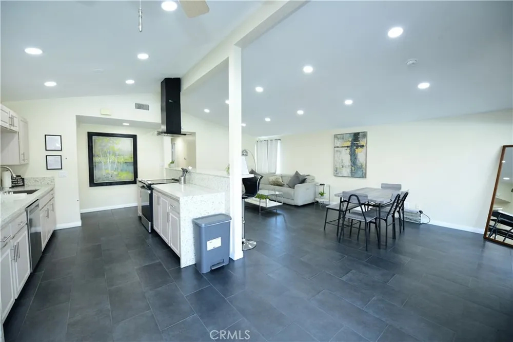 9452 Larrabee Avenue San Diego, CA 92123
