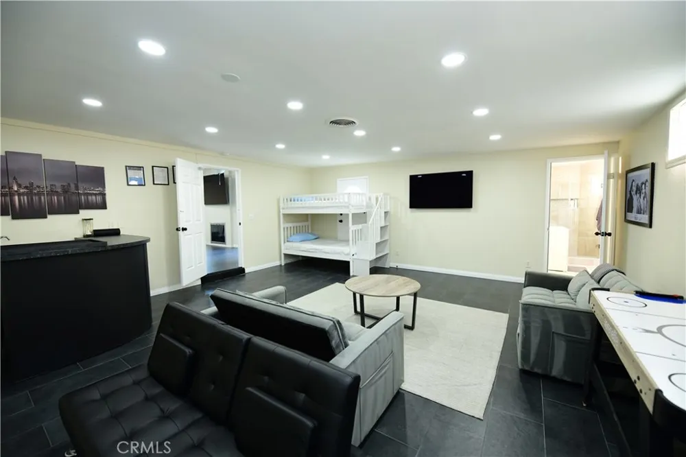 9452 Larrabee Avenue San Diego, CA 92123