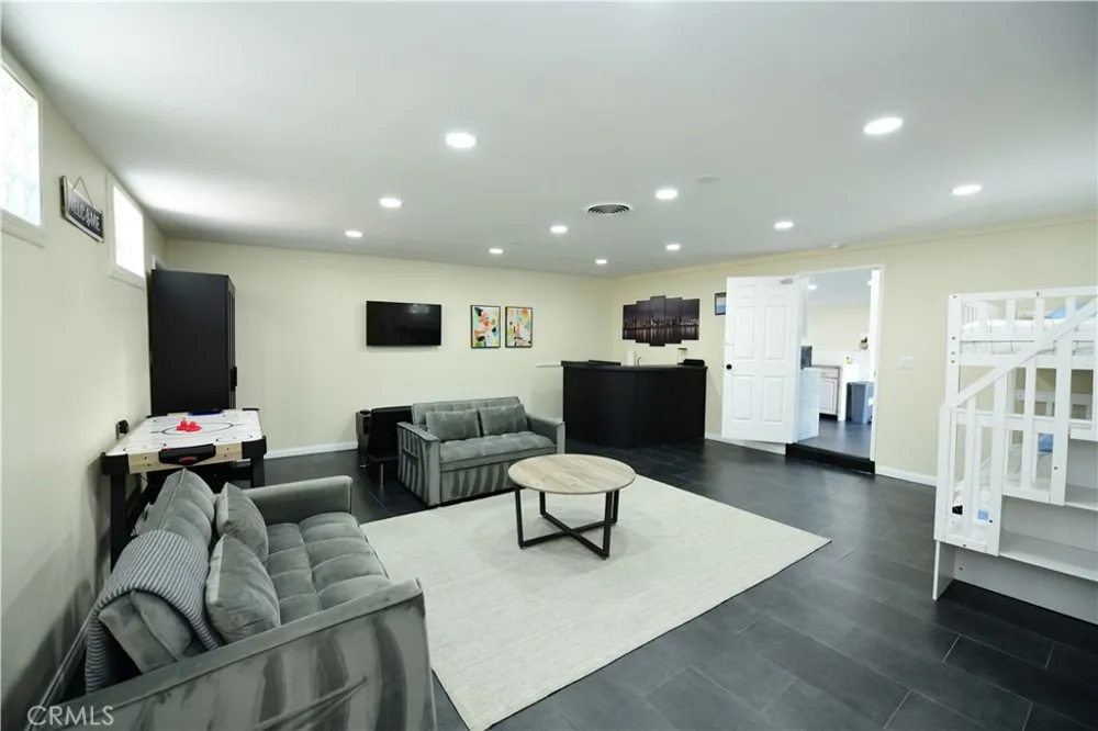 9452 Larrabee Avenue San Diego, CA 92123