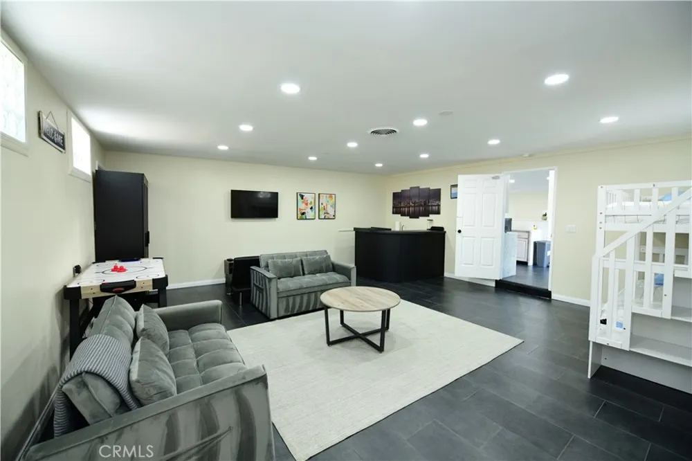 9452 Larrabee Avenue San Diego, CA 92123
