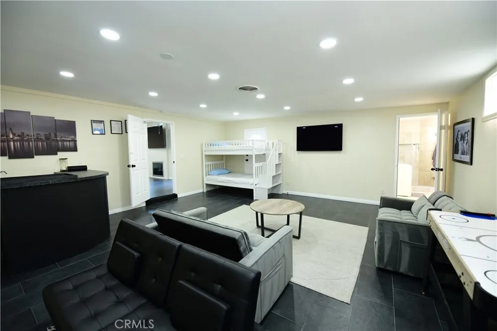 9452 Larrabee Avenue San Diego, CA 92123