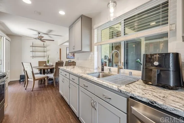 7320 Park Ridge Dr ##113 Del Cerro, CA 92120
