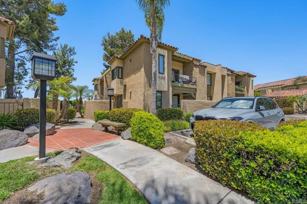 7320 Park Ridge Dr ##113 Del Cerro, CA 92120