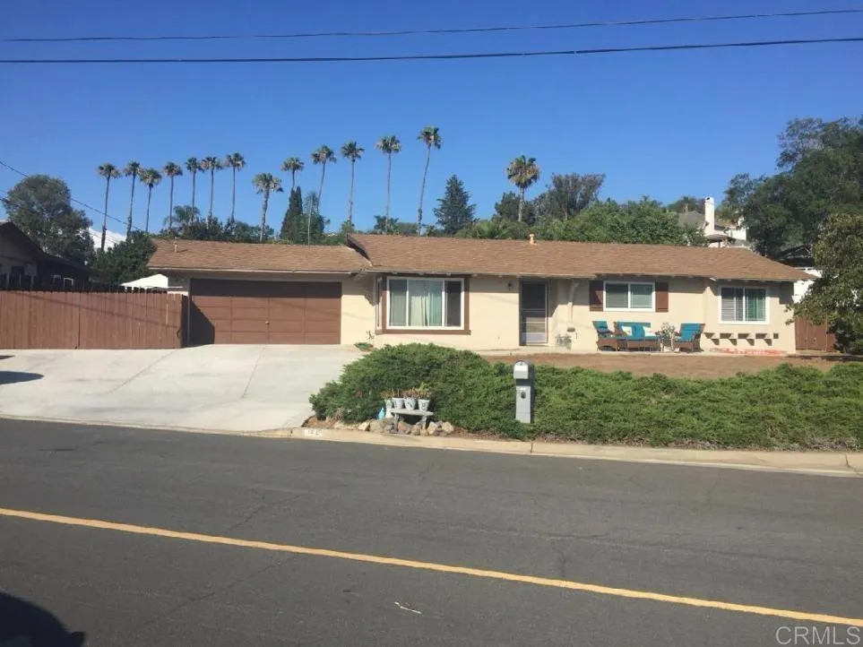 158 Lynmar Lane Lane Vista, CA 92084