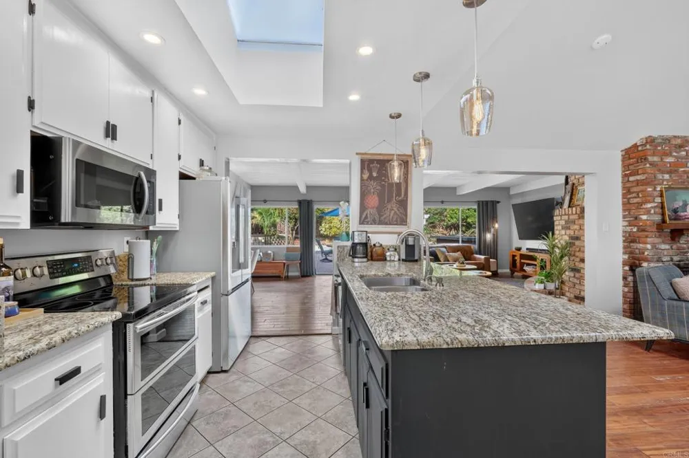 158 Lynmar Lane Lane Vista, CA 92084