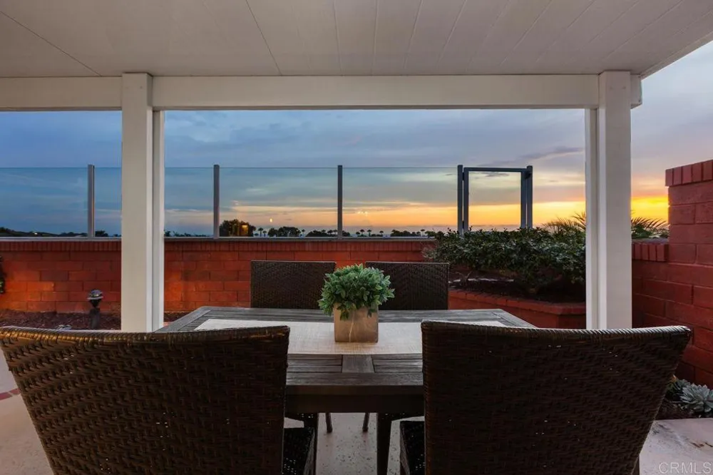 7415 Linden Carlsbad, CA 92011