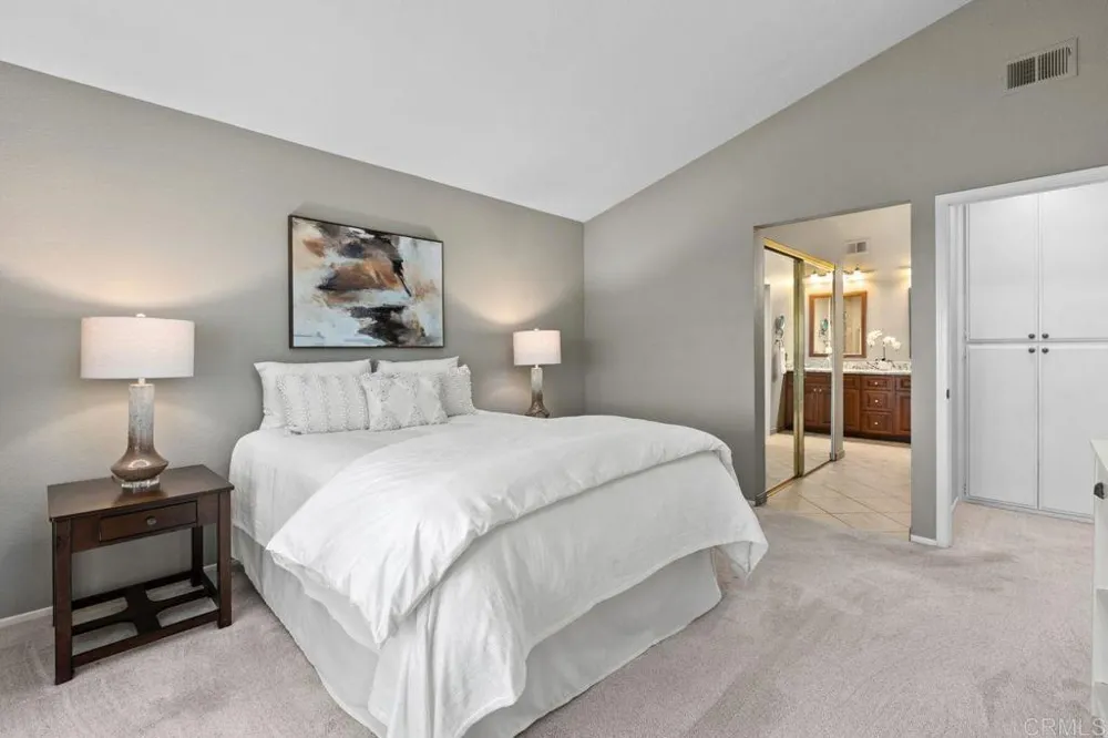 7415 Linden Carlsbad, CA 92011