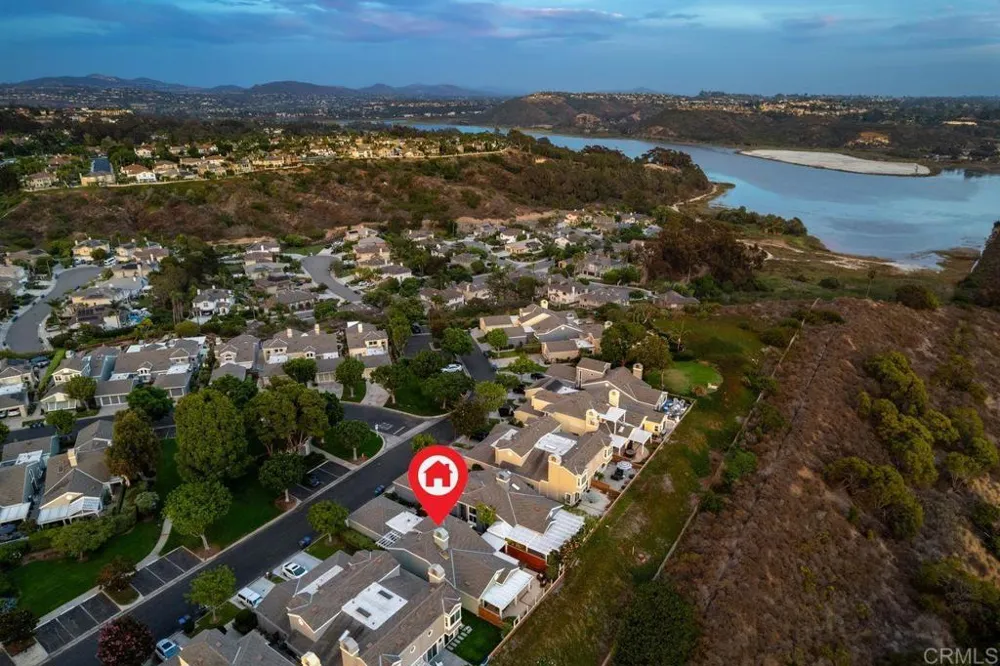 7415 Linden Carlsbad, CA 92011