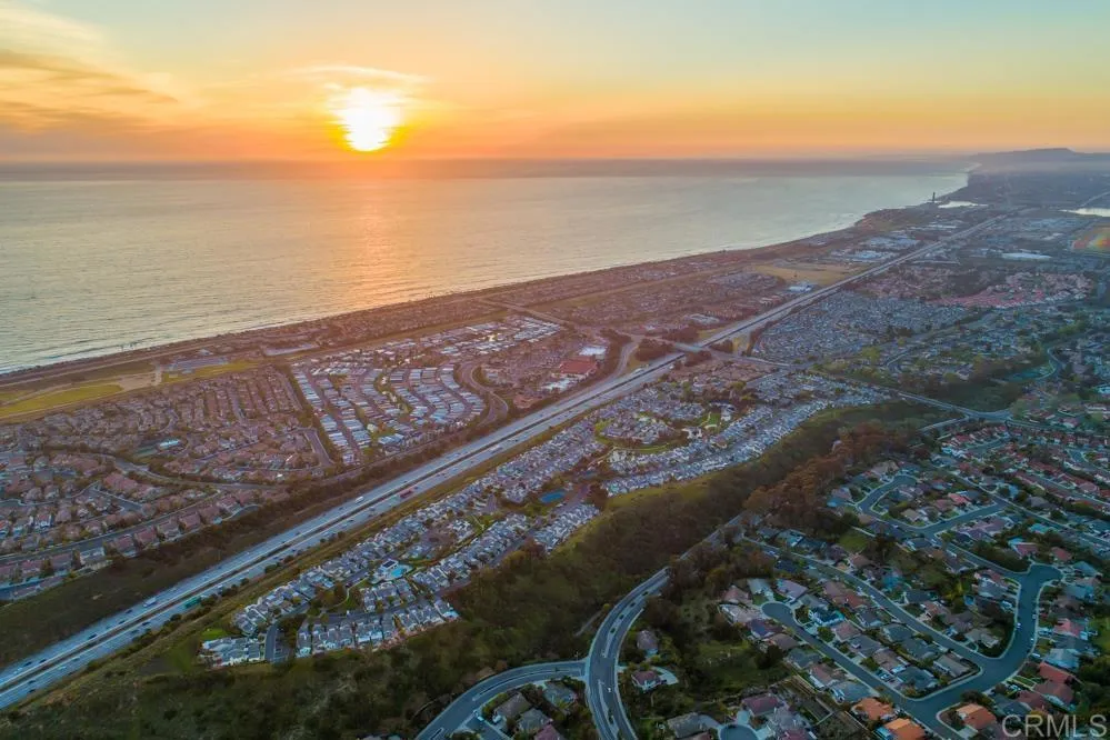 7415 Linden Carlsbad, CA 92011