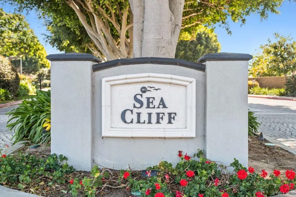 7415 Linden Carlsbad, CA 92011