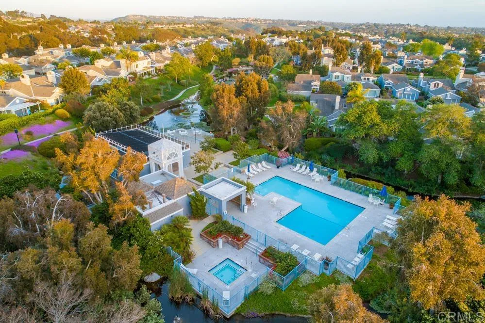 7415 Linden Carlsbad, CA 92011