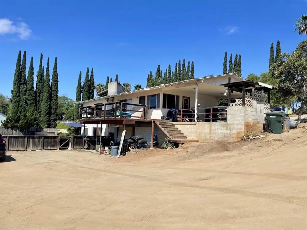 3158 Mary Ln Escondido, CA 92025