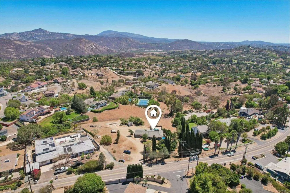 3158 Mary Ln Escondido, CA 92025