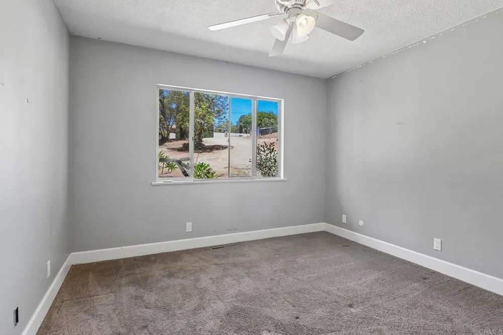 3158 Mary Ln Escondido, CA 92025