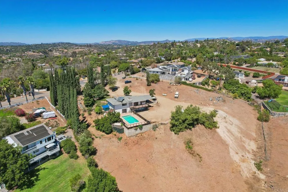 3158 Mary Ln Escondido, CA 92025