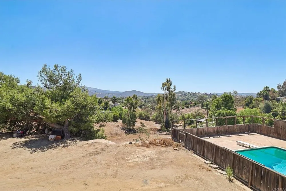 3158 Mary Ln Escondido, CA 92025
