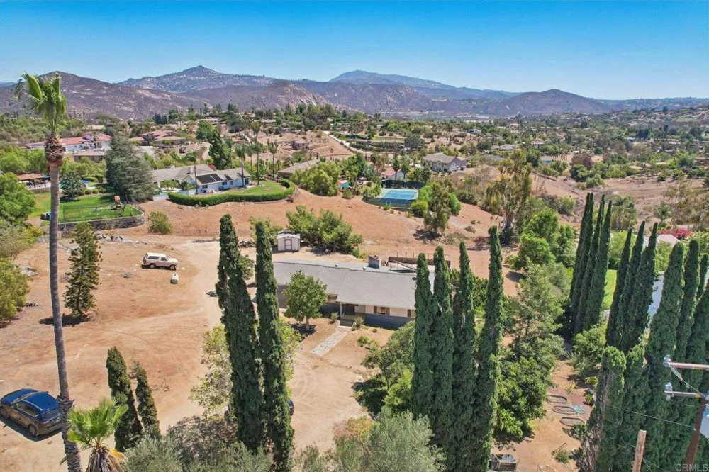 3158 Mary Ln Escondido, CA 92025