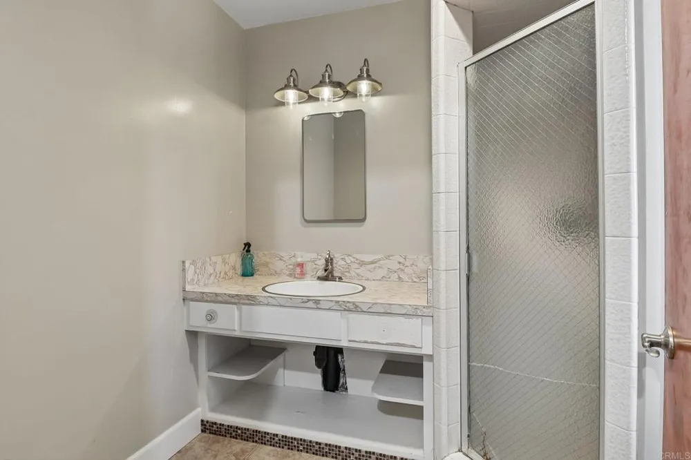 3158 Mary Ln Escondido, CA 92025
