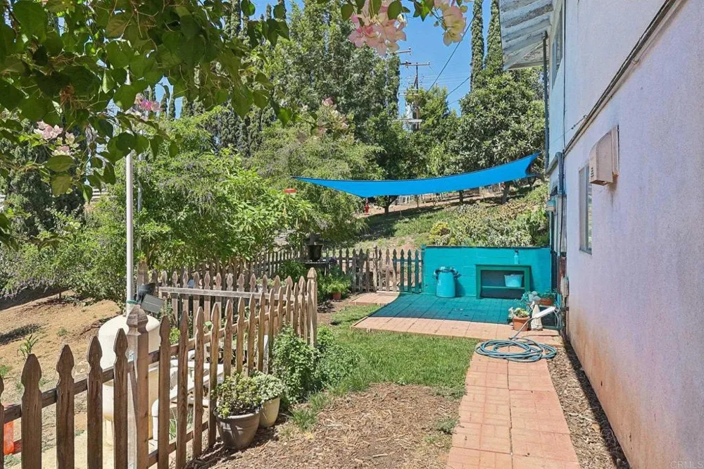 3158 Mary Ln Escondido, CA 92025