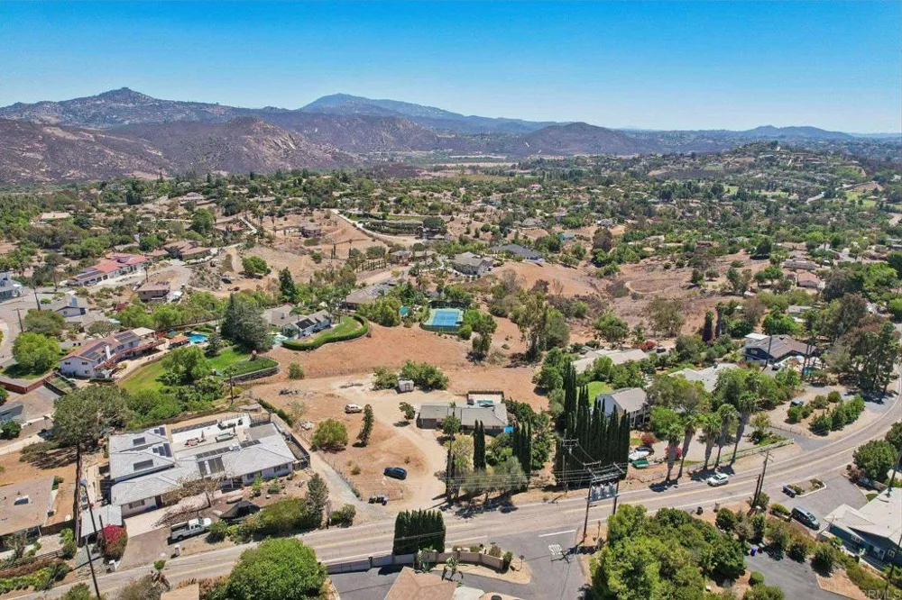 3158 Mary Ln Escondido, CA 92025