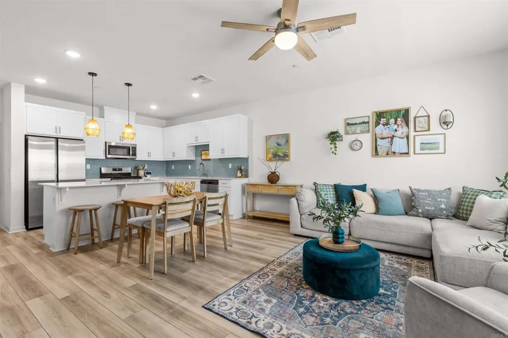 311 SATSUMA TRAIL Fallbrook, CA 92028