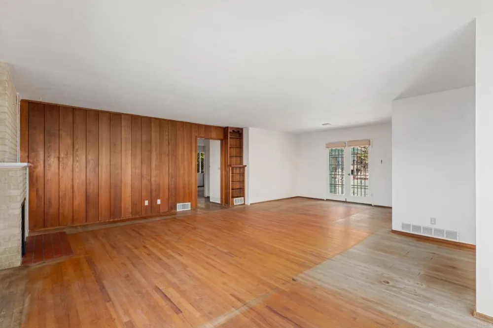 5825 Folsom Dr La Jolla, CA 92037