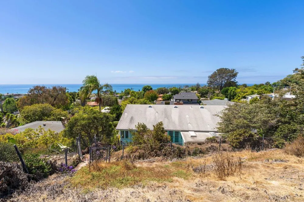 5825 Folsom Dr La Jolla, CA 92037