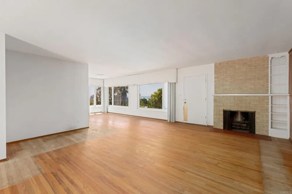 5825 Folsom Dr La Jolla, CA 92037