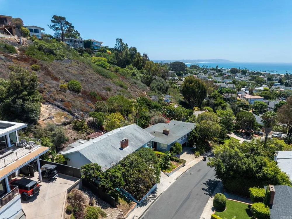 5825 Folsom Dr La Jolla, CA 92037