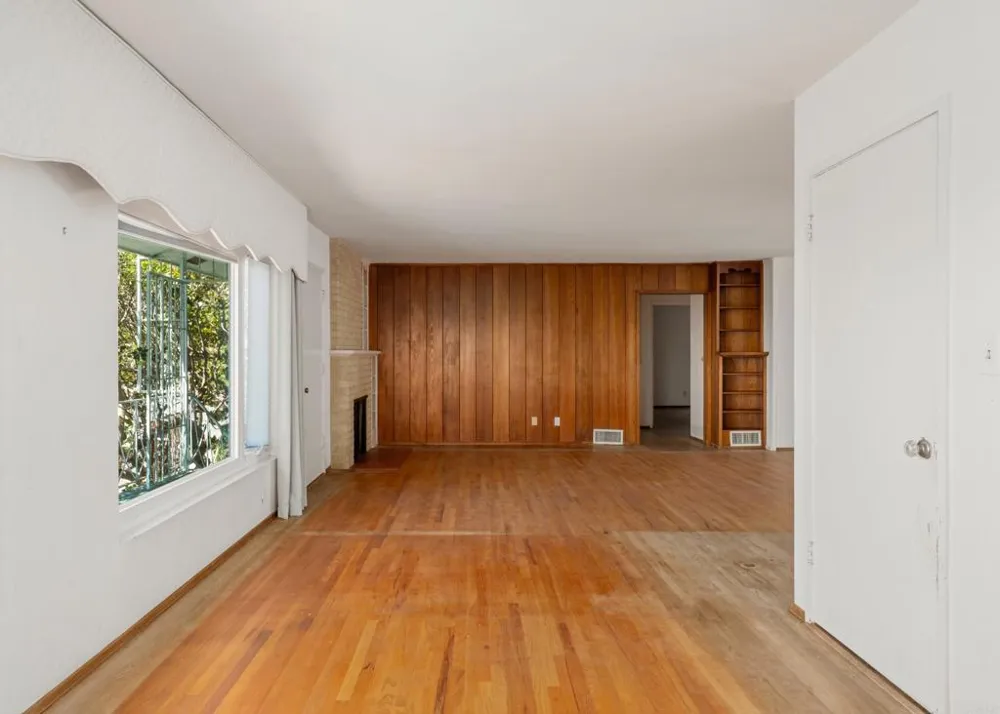 5825 Folsom Dr La Jolla, CA 92037