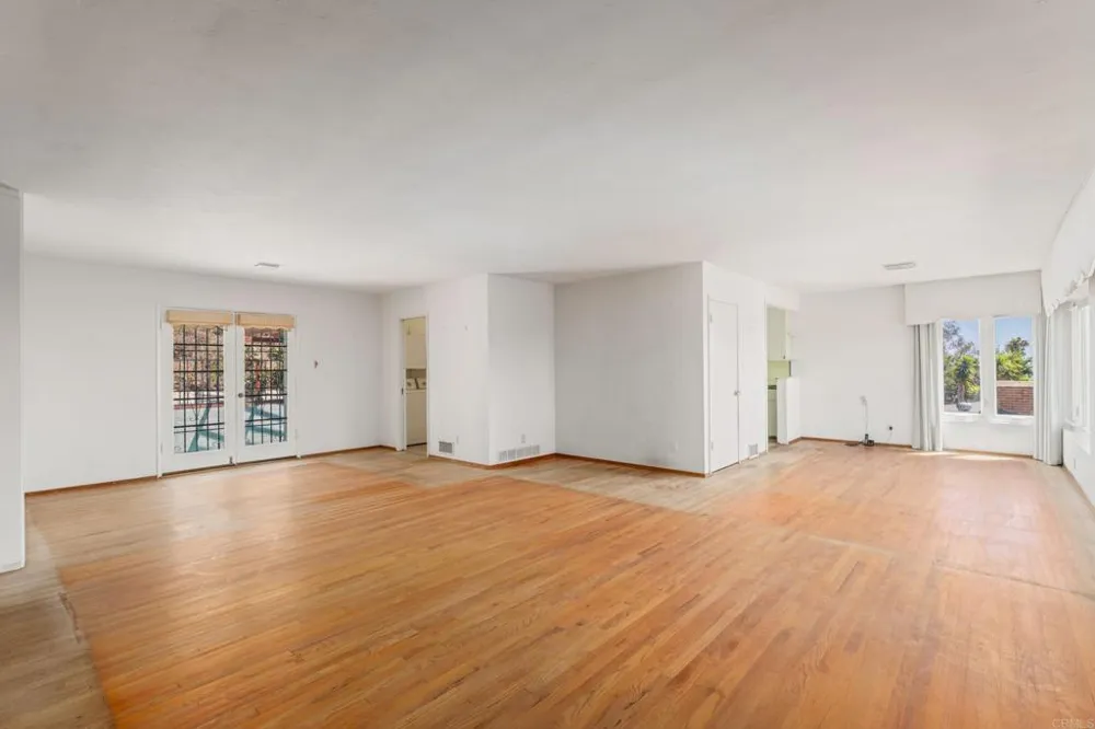 5825 Folsom Dr La Jolla, CA 92037
