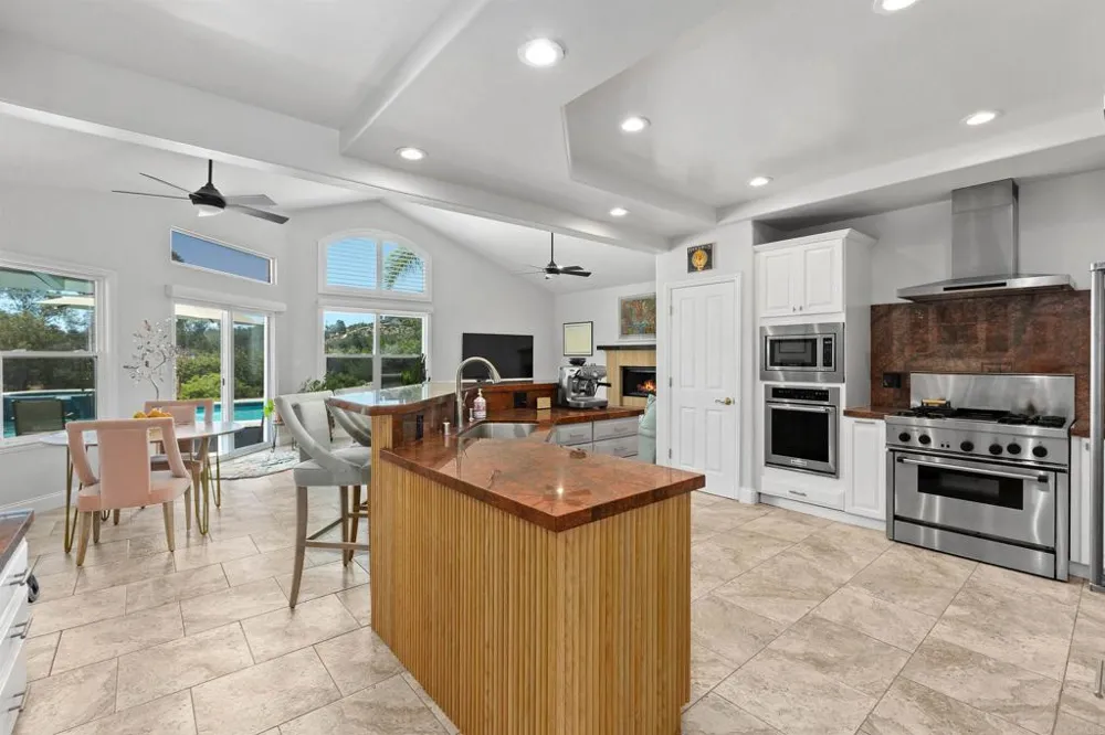 12711 Big Bend Way Valley Center, CA 92082
