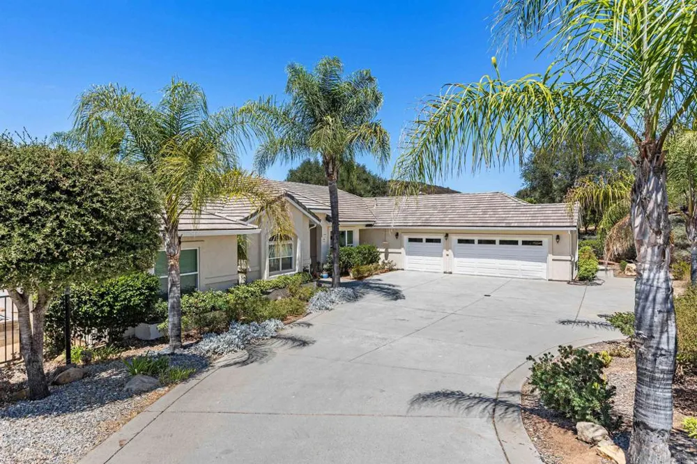 12711 Big Bend Way Valley Center, CA 92082