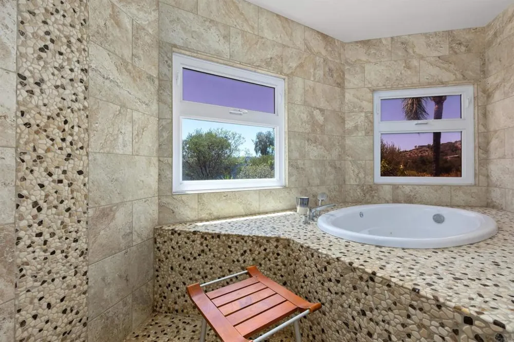 12711 Big Bend Way Valley Center, CA 92082