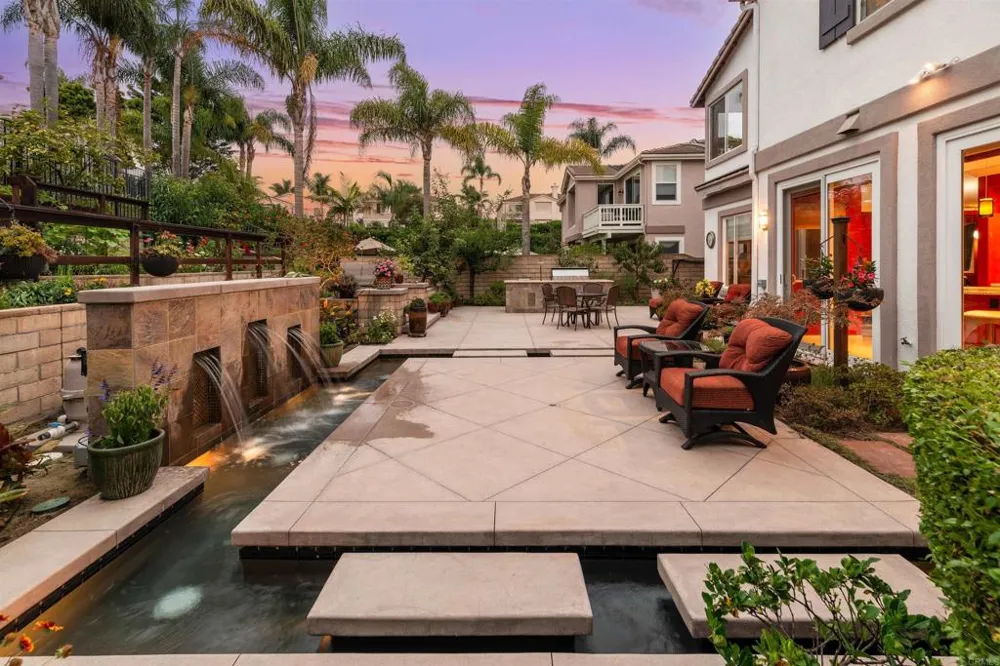 6740 Camphor Place Carlsbad, CA 92011